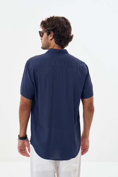 Camisa Masculina Com Gola