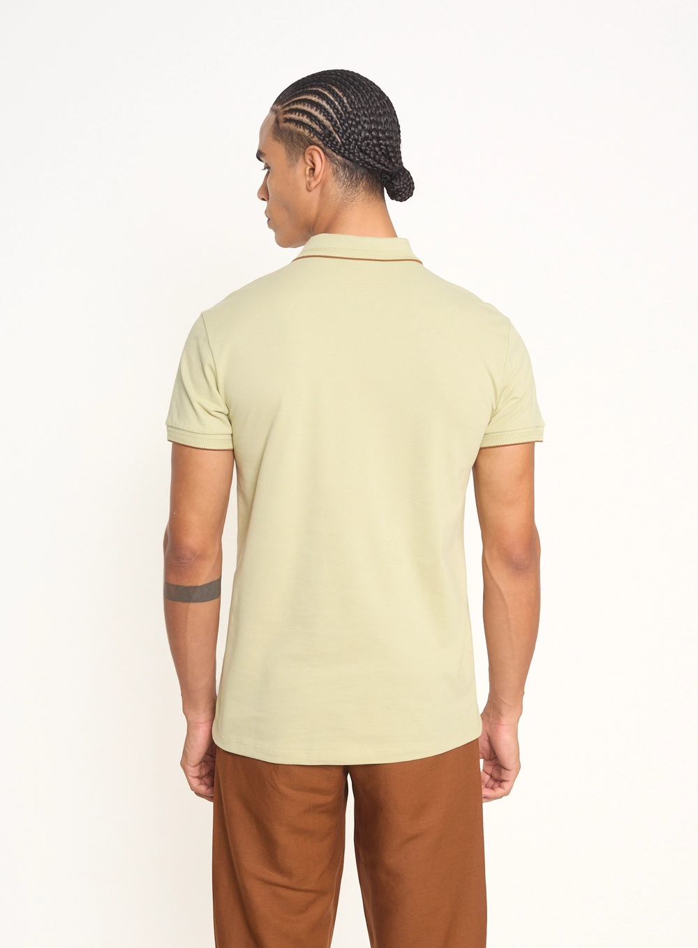 Polo Masculina Com Frisos Contrastantes Bege