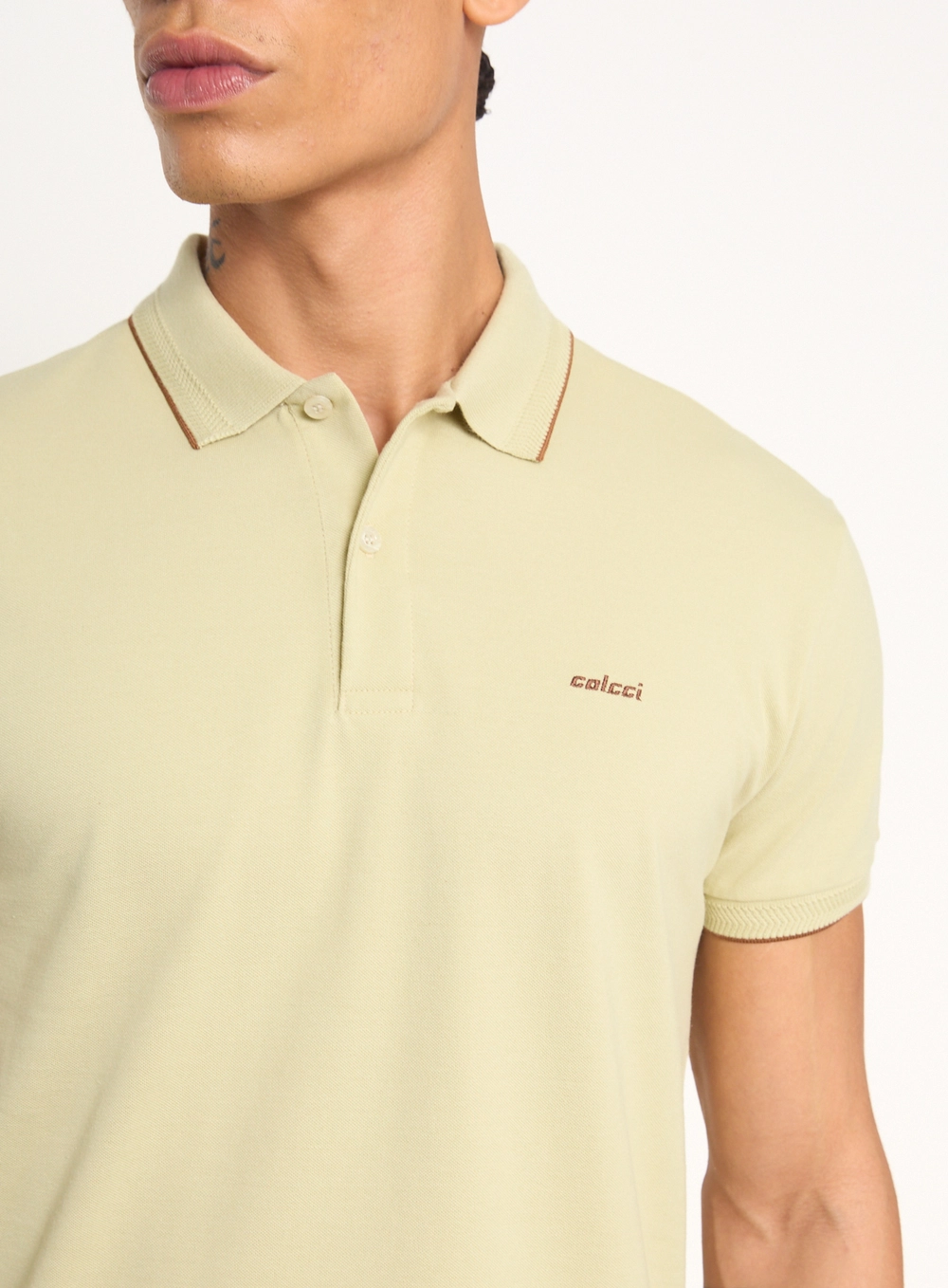 Polo Masculina Com Frisos Contrastantes Bege