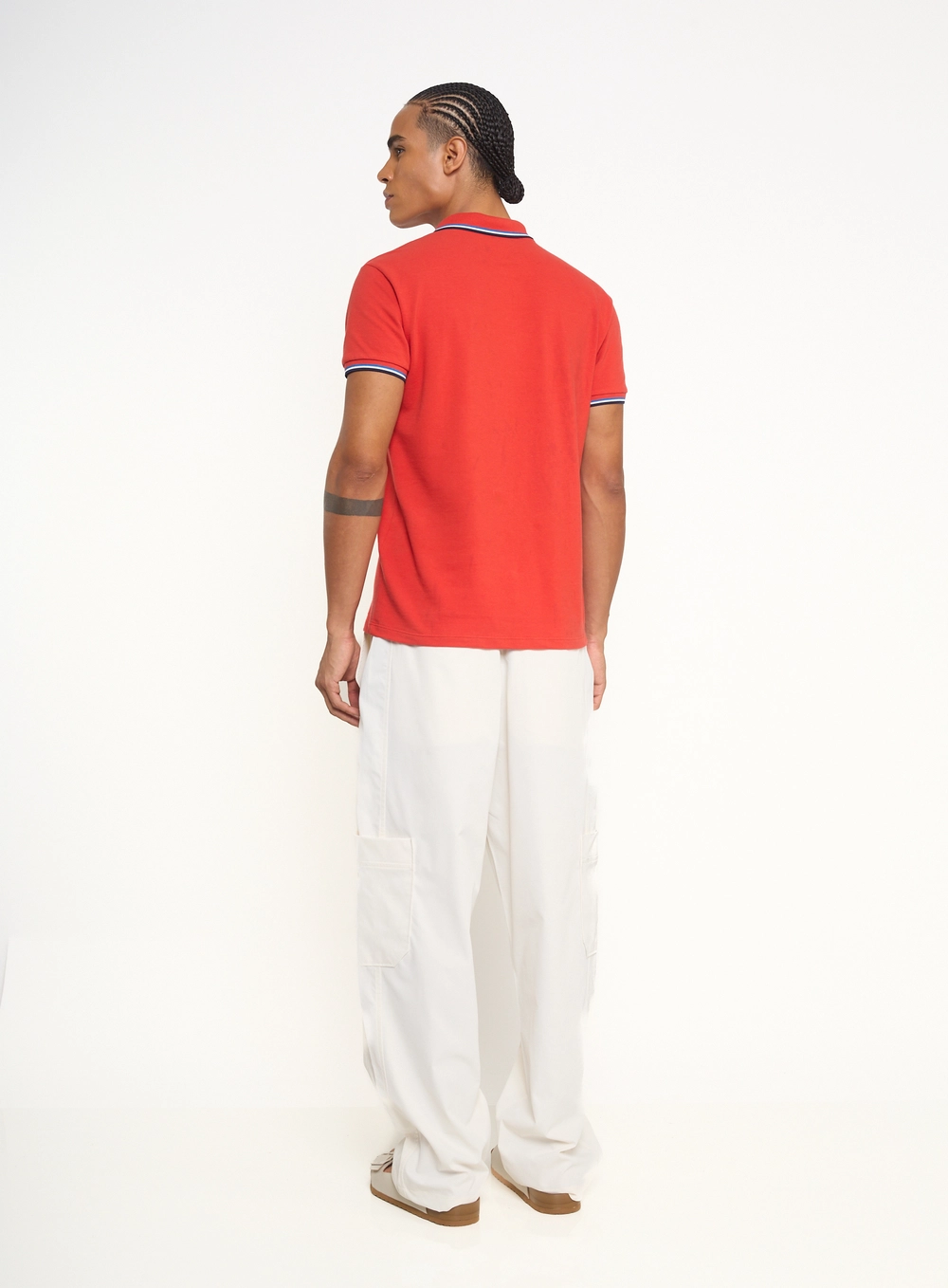 Polo Masculina Com Frisos Contrastantes Vermelho