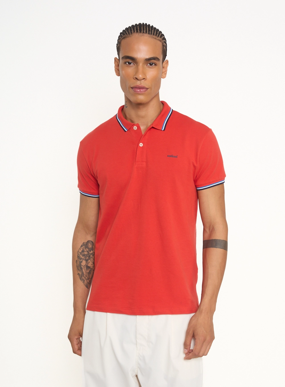 Polo Masculina Com Frisos Contrastantes Vermelho