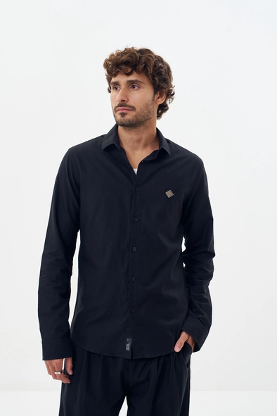 Camisa Masculina Com Gola Polo