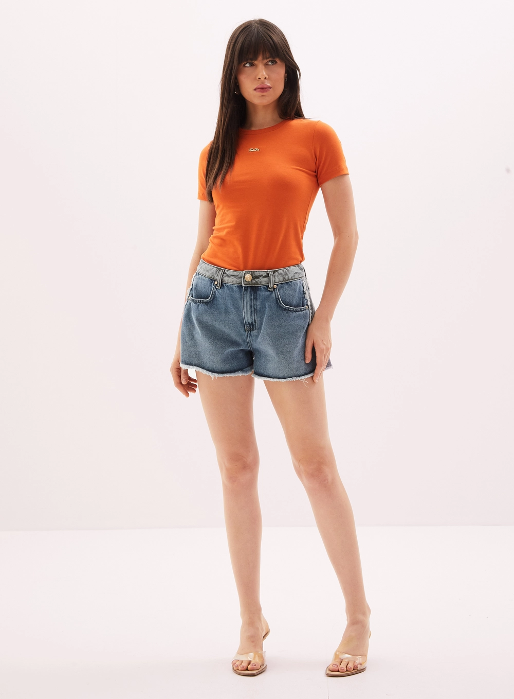 Camiseta Feminina Com Detalhes Laranja 4