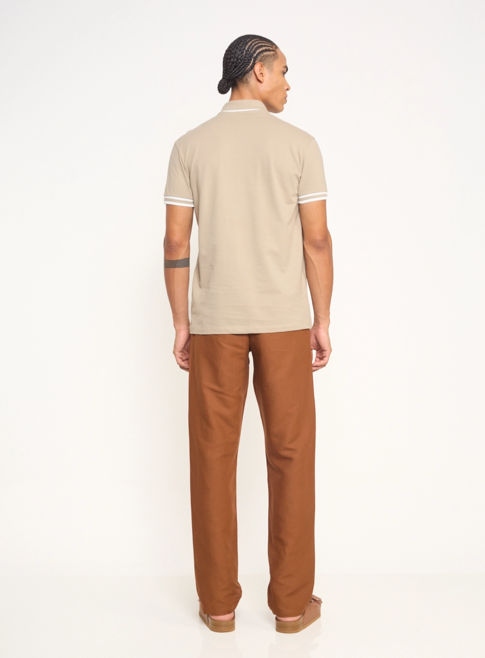 Polo Masculina Com Frisos Contrastantes Bege