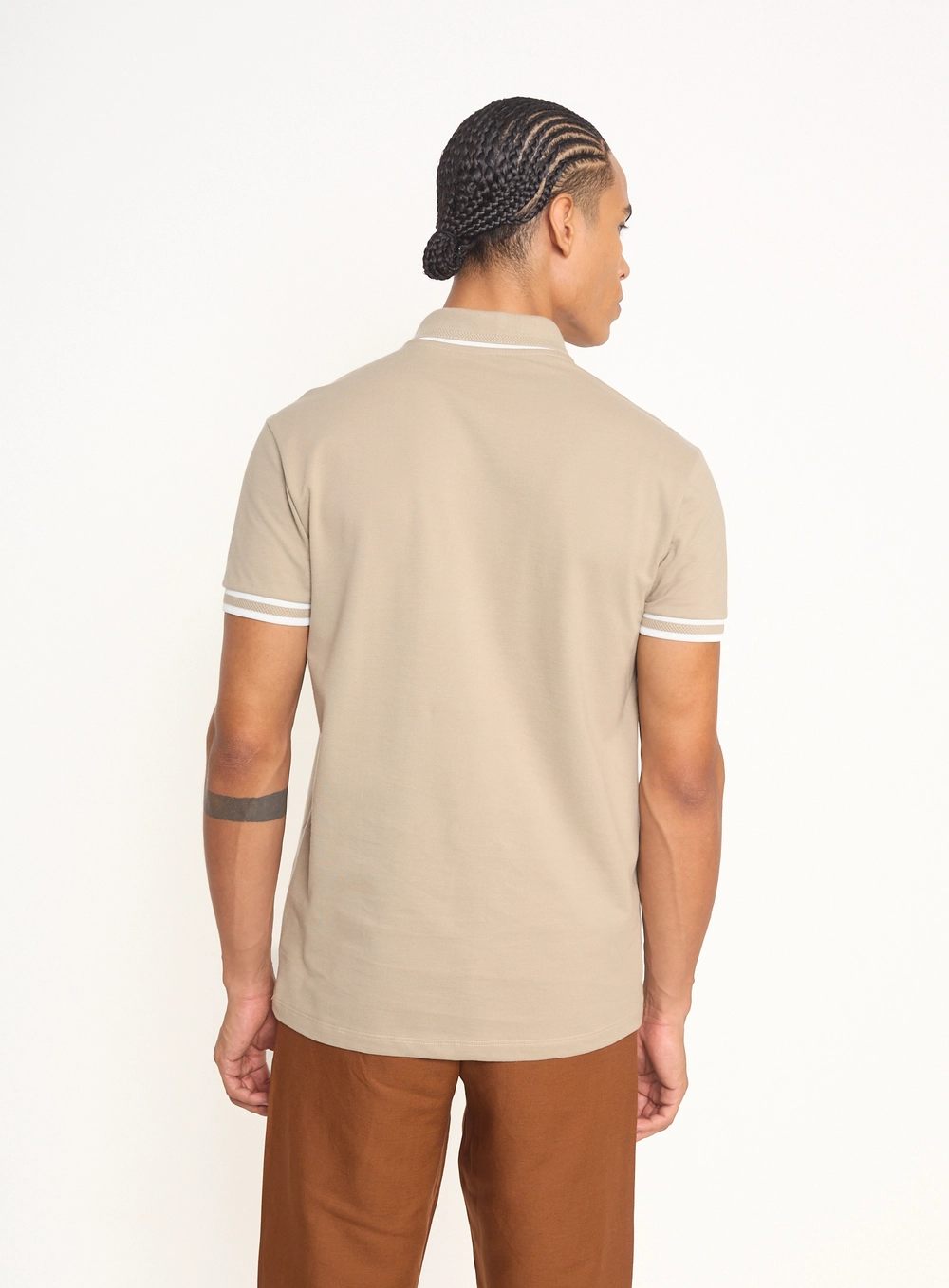 Polo Masculina Com Frisos Contrastantes Bege