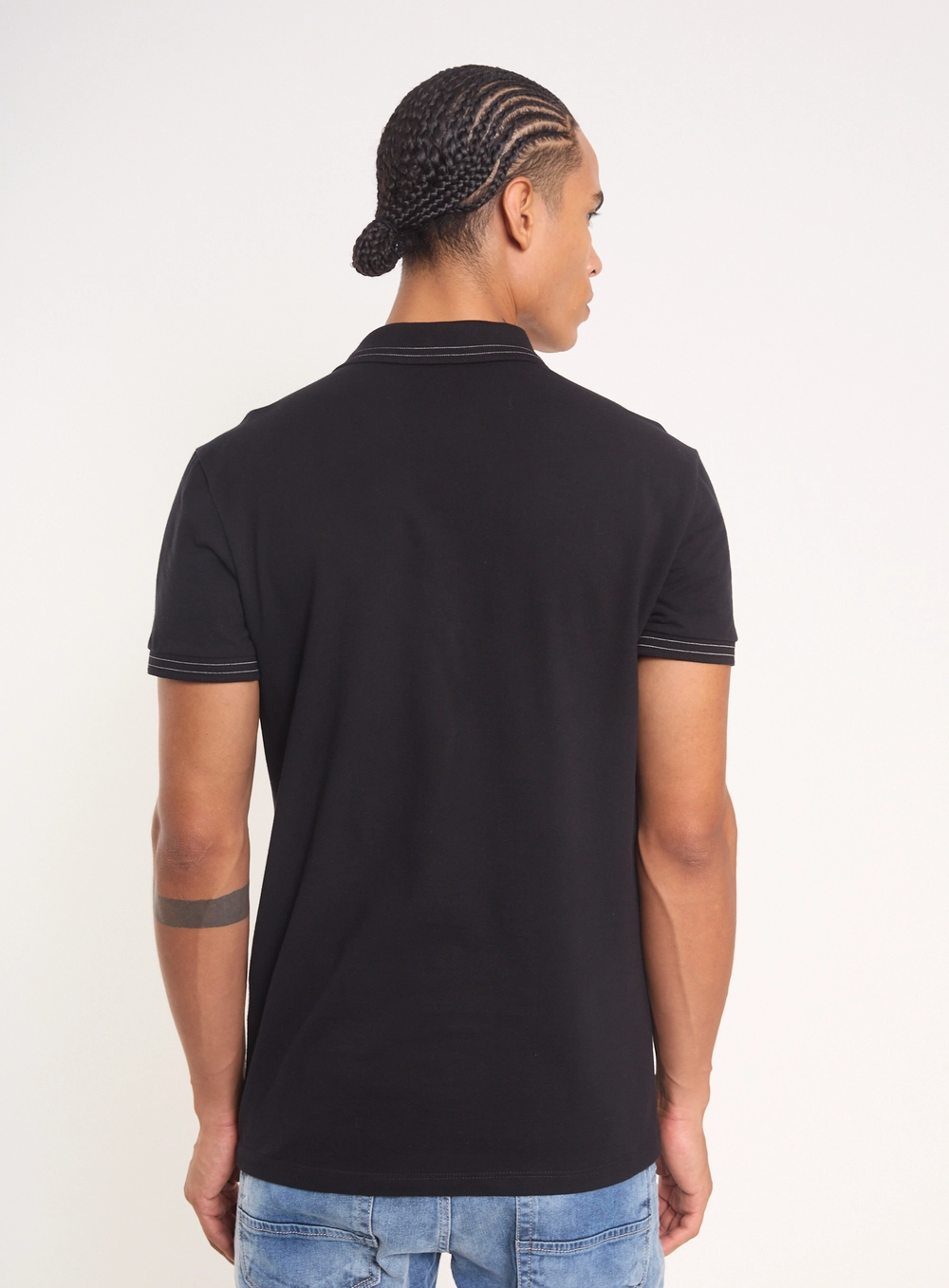 Polo Masculina Com Frisos E Patch Preto