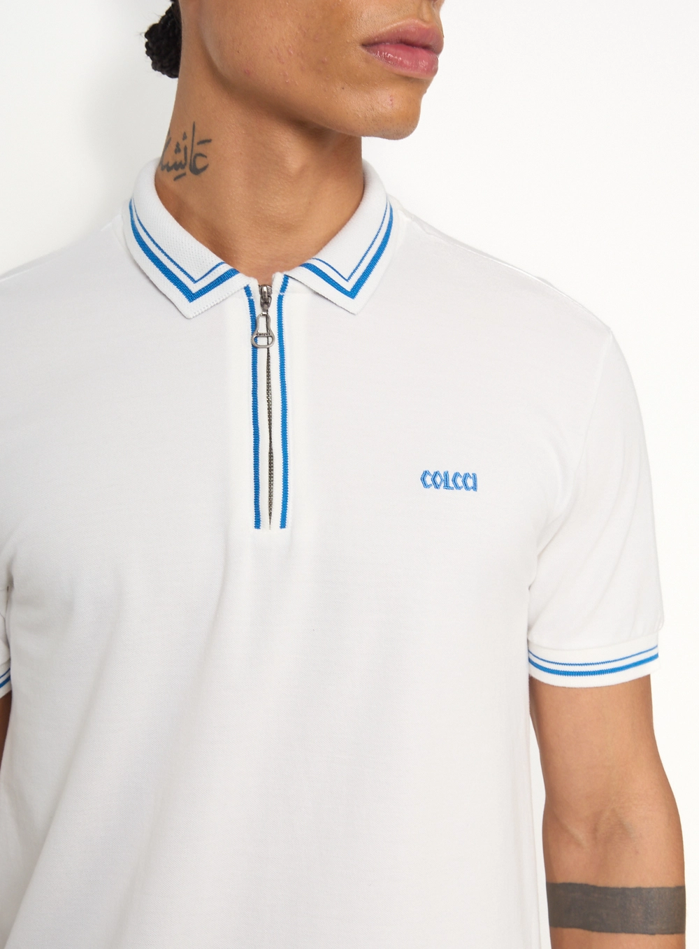 Polo Masculina Com Zíper E Gola Retilínea Off Shell