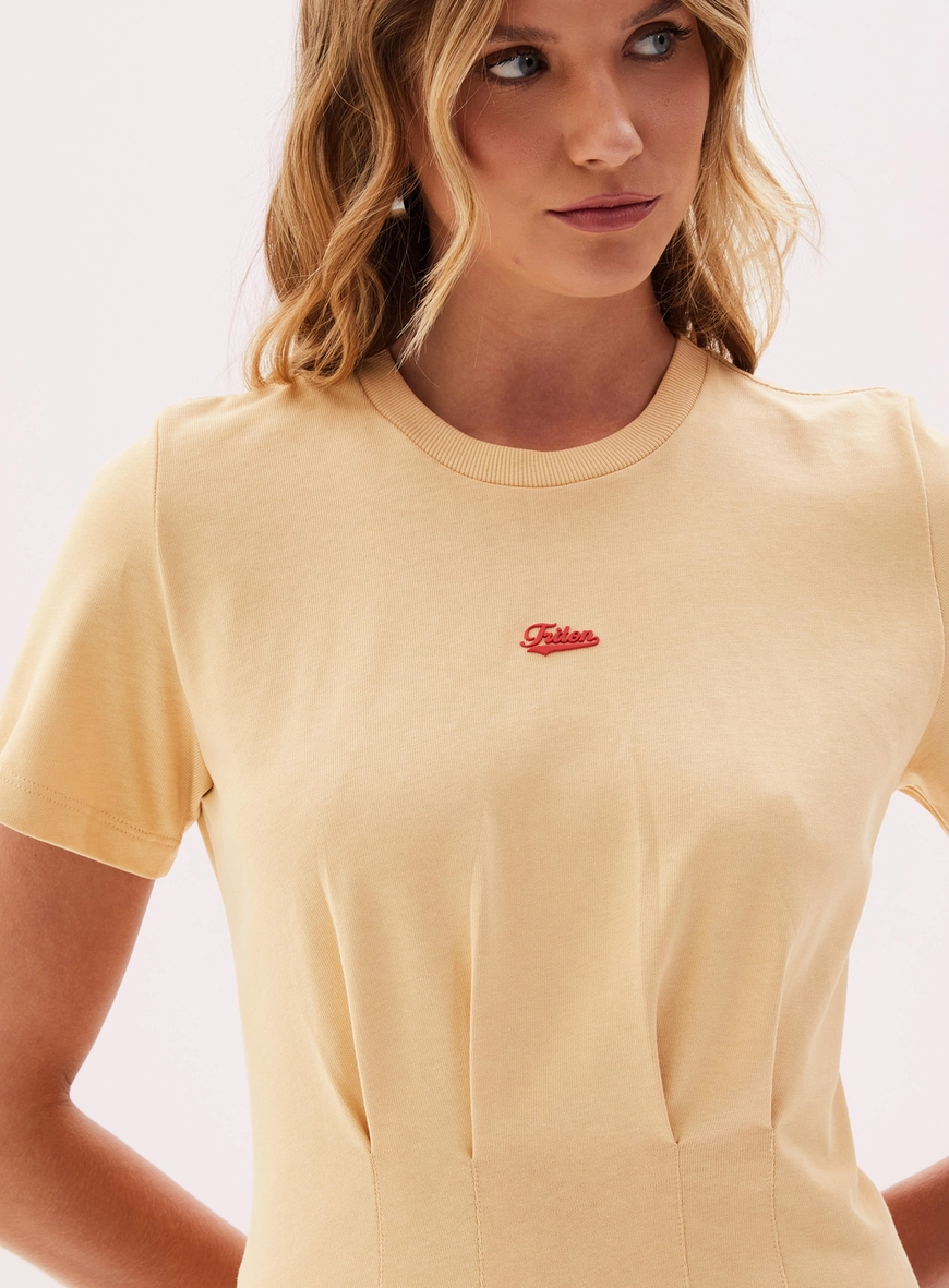 Camiseta Feminina Com Detalhe Bege 3