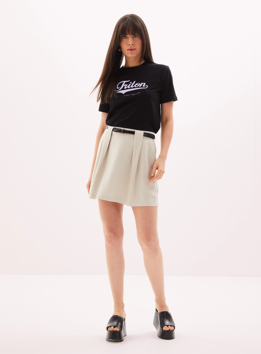 Camiseta Feminina Com Estampa Frontal Preto 5