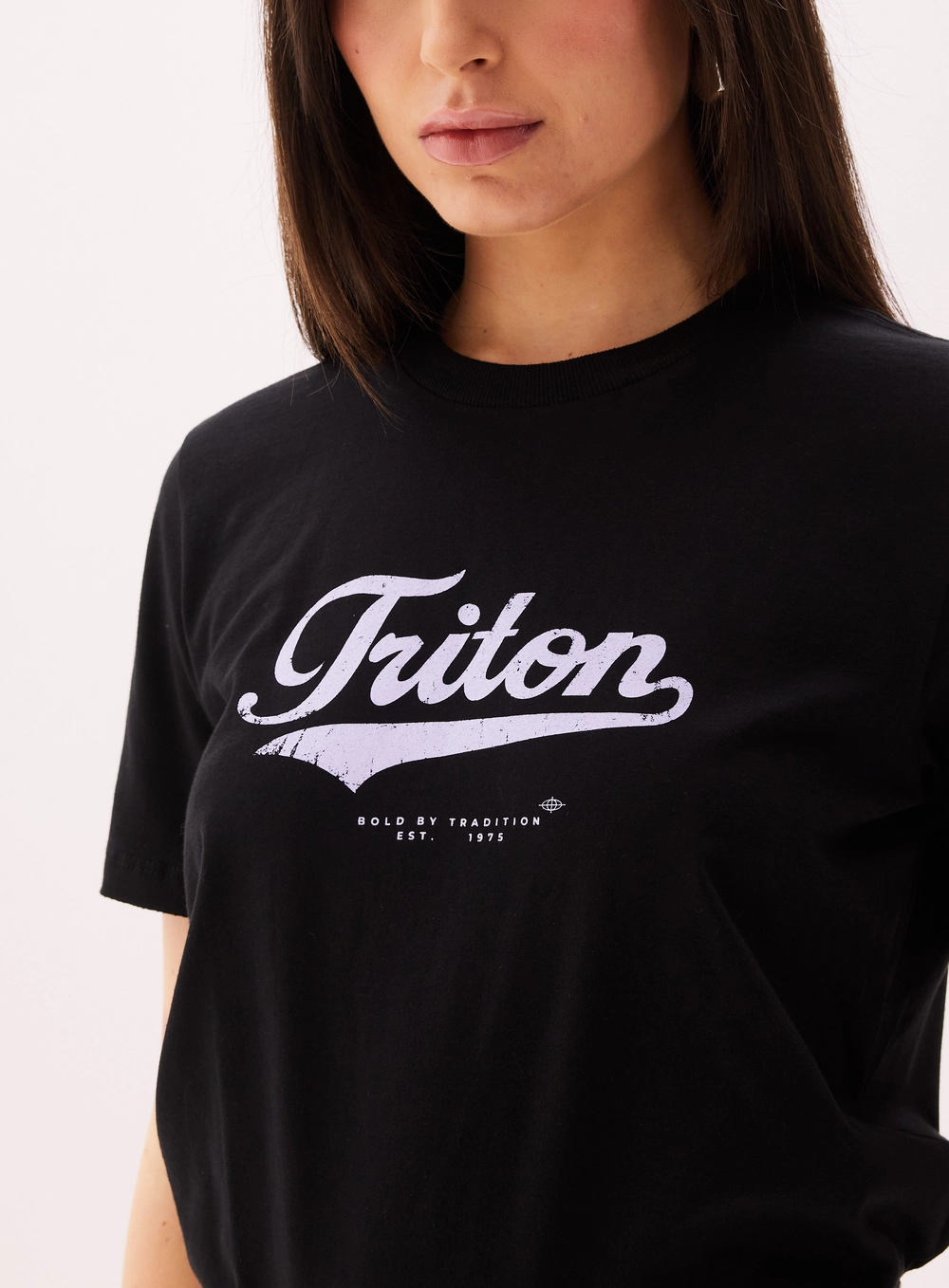 Camiseta Feminina Com Estampa Frontal Preto 3