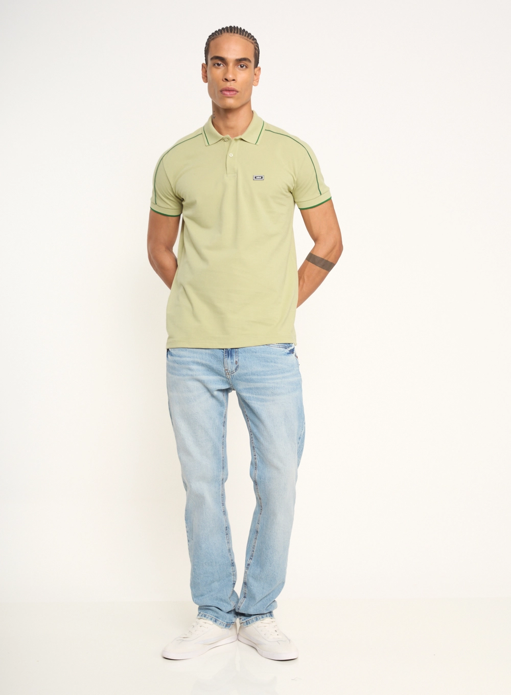 Polo Masculina Com Vivo Contrastante Bege