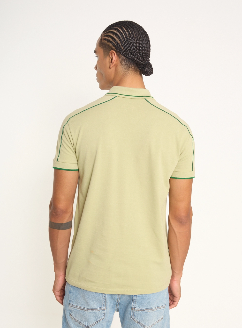 Polo Masculina Com Vivo Contrastante Bege