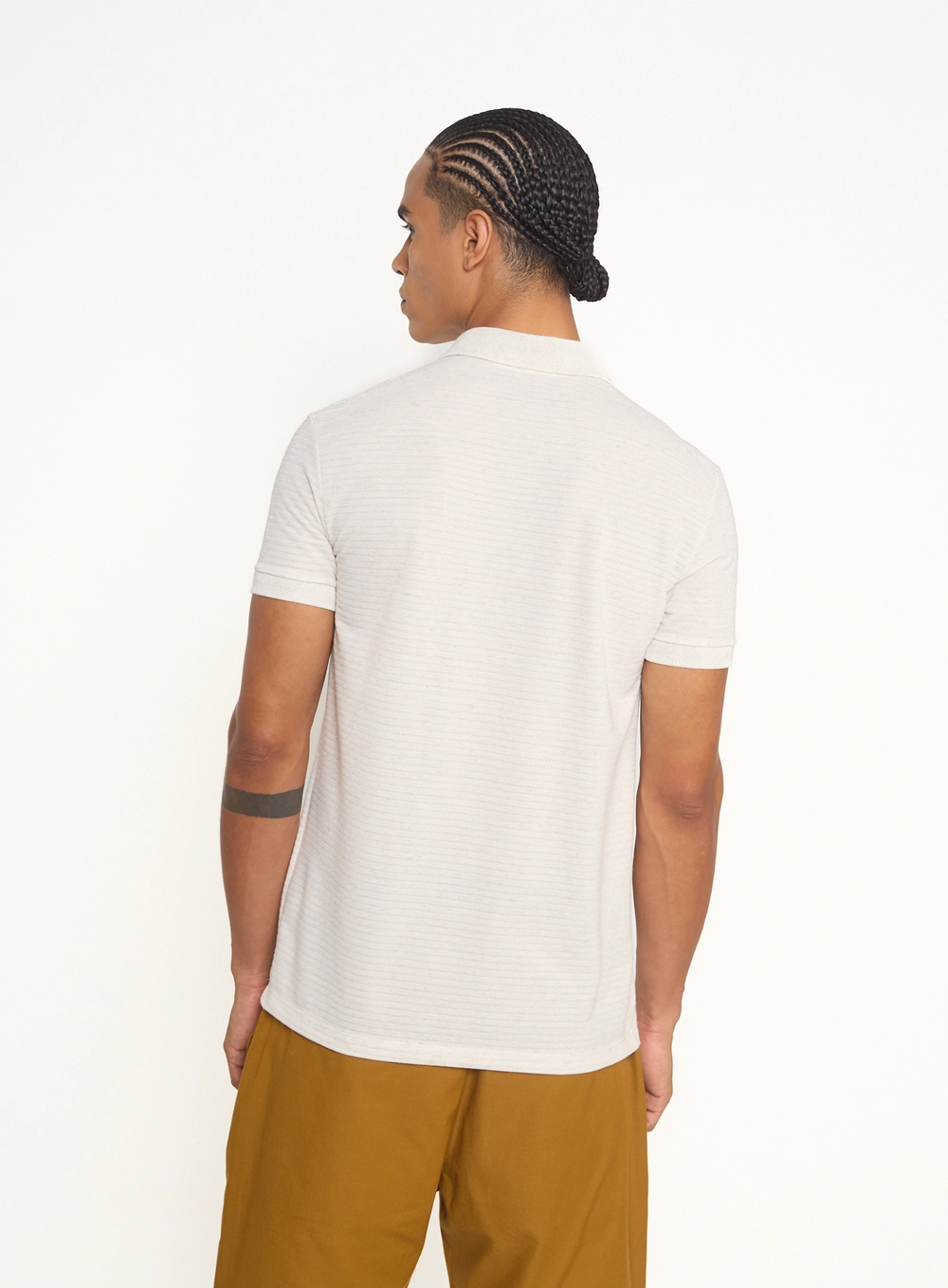 Polo Masculina Com Textura E Botões Off Shell