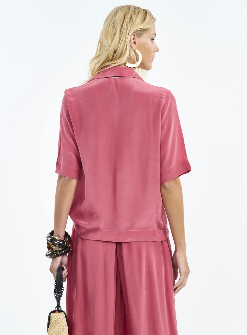 Camisa Feminina Manga Curta Com Botões Rosa