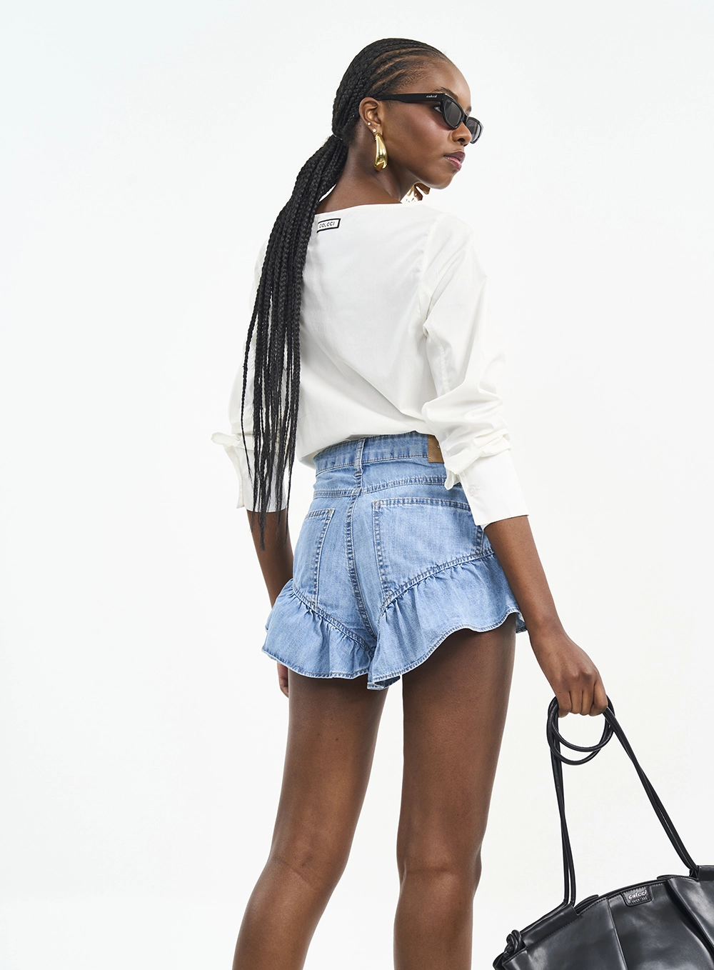 Camisa Feminina Com Botões Off Shell