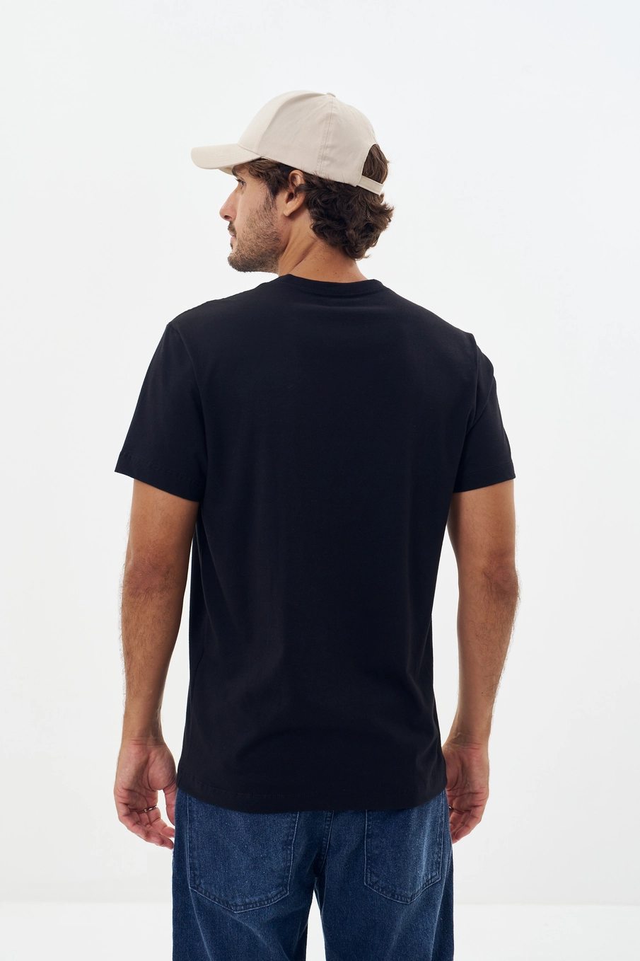 Camiseta Masculina Básica - Fit Preto 2