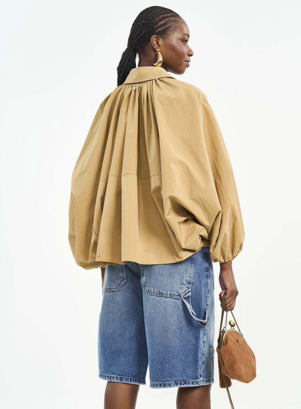 Camisa Oversized Com Franzidos E Mangas Bufantes Bege Soybean