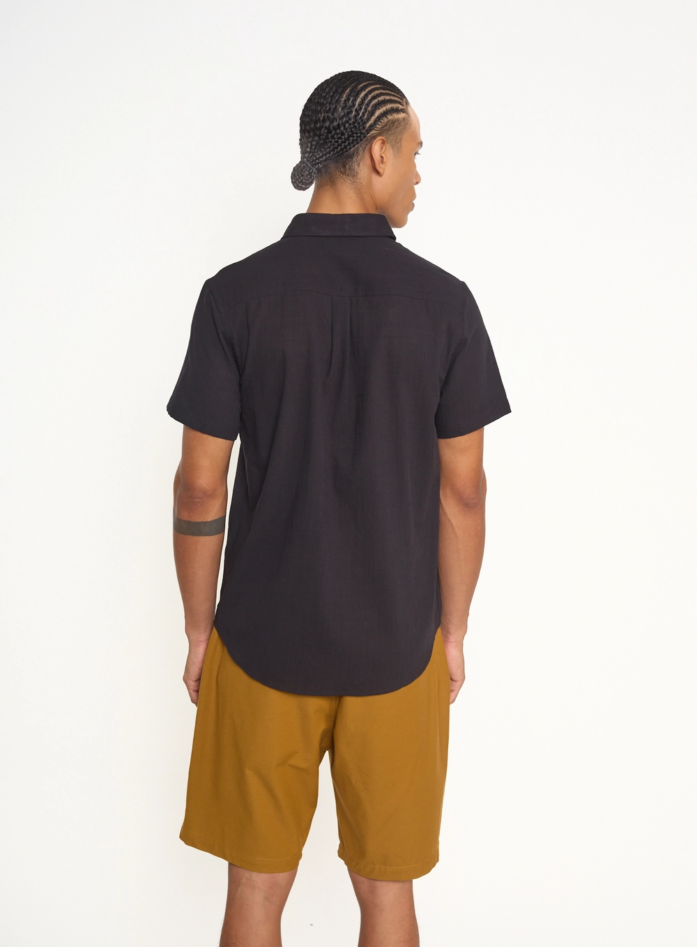 Camisa Masculina Manga Curta Com Logo Preto