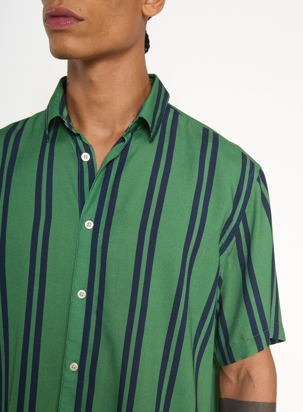 Camisa Masculina Manga Curta Com Estampa Estampados