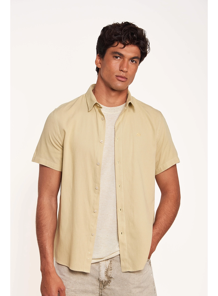 Camisa Masculina Com Botões E Manga Curta