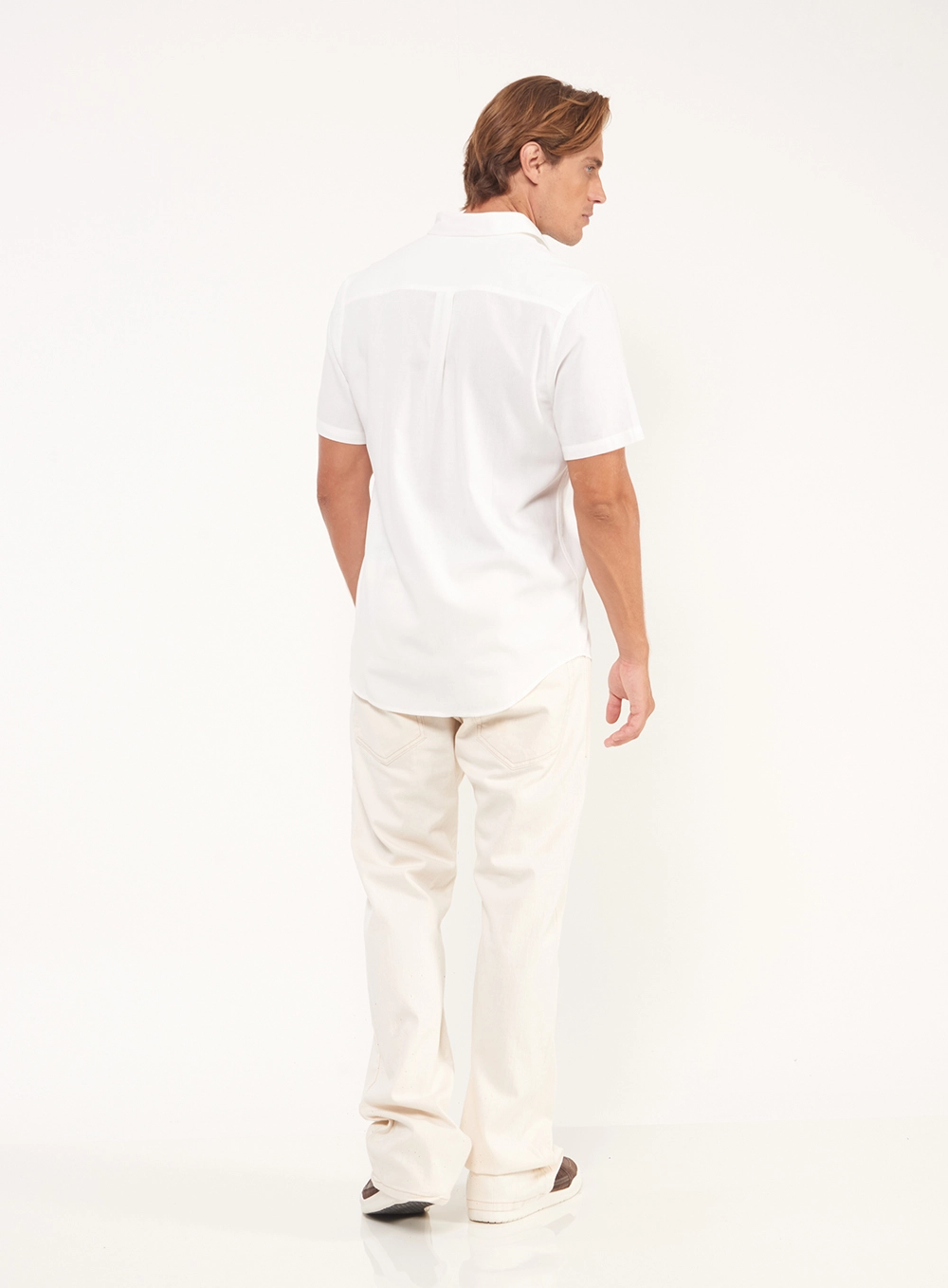 Camisa Masculina Com Botões E Manga Curta Off Shell