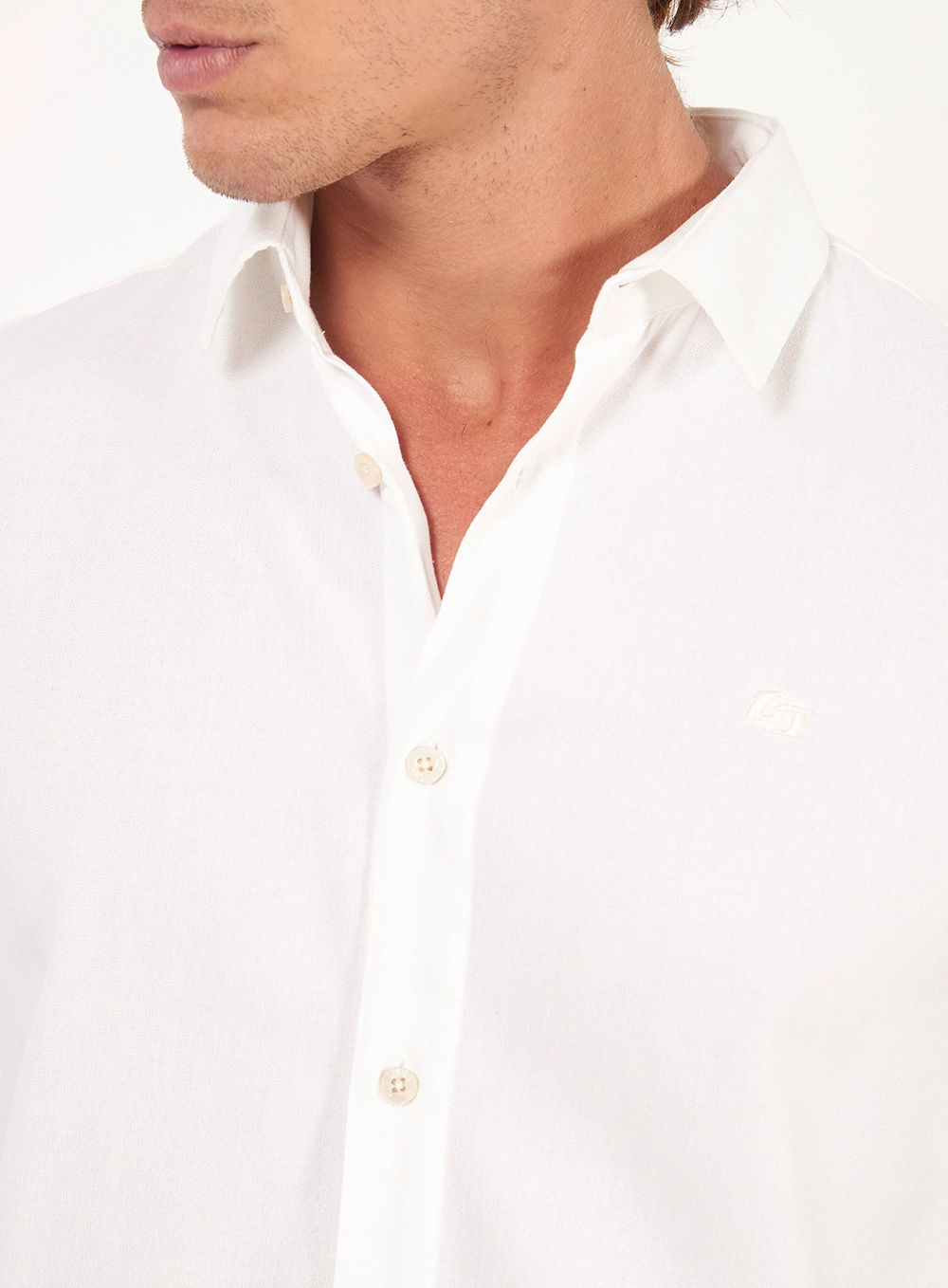 Camisa Masculina Com Botões E Manga Curta Off Shell