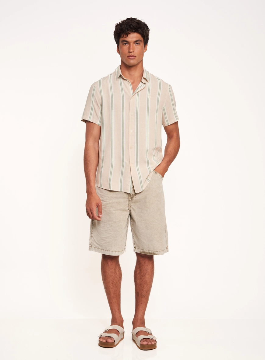 Camisa Masculina De Linho Listrada Com Logo