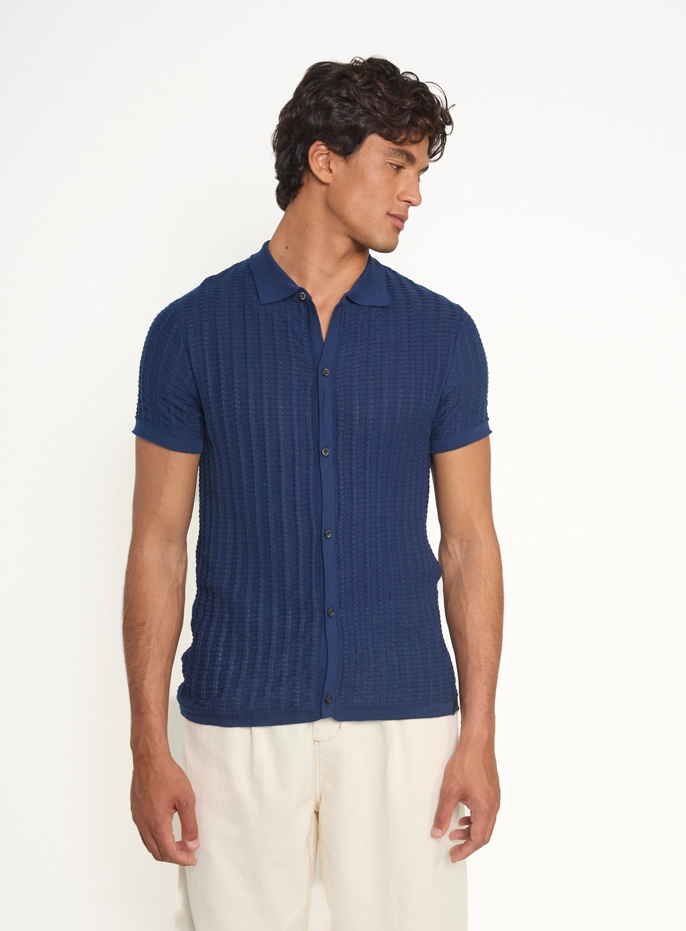 Camisa Masculina Manga Curta Com Textura Azul