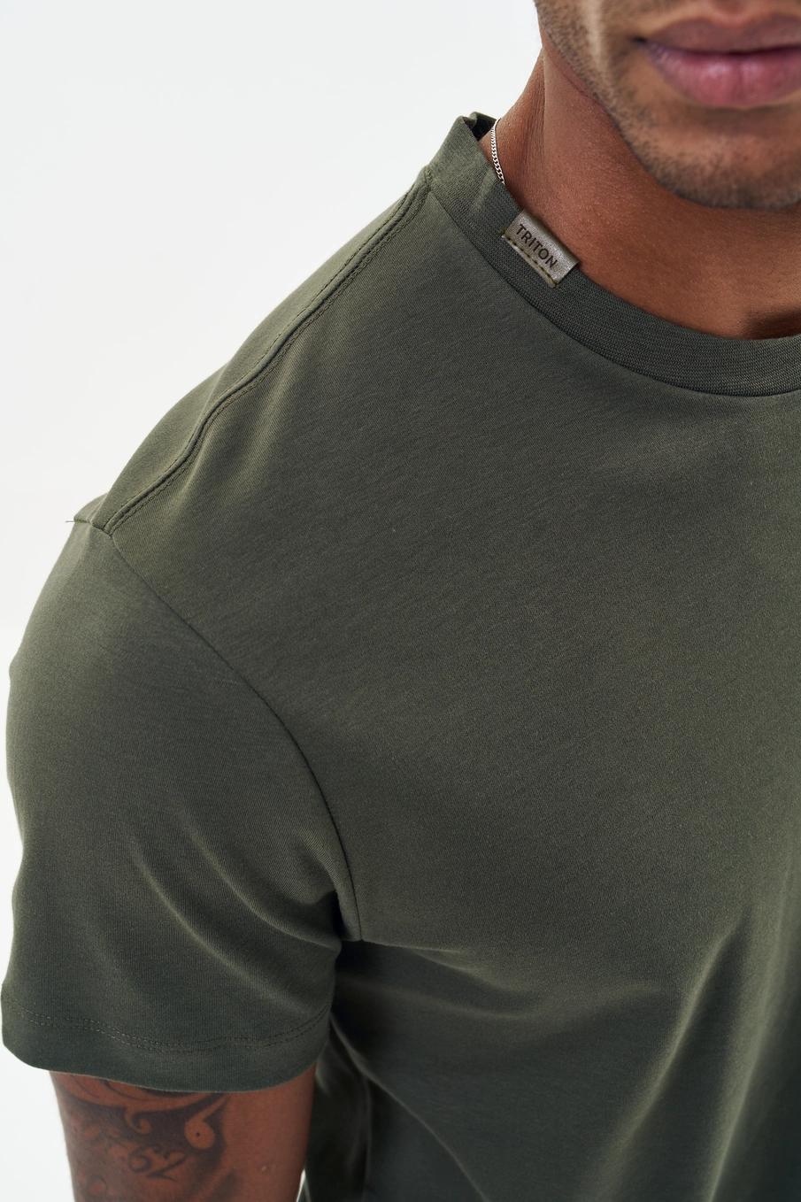 Camiseta Masculina Básica Verde 3
