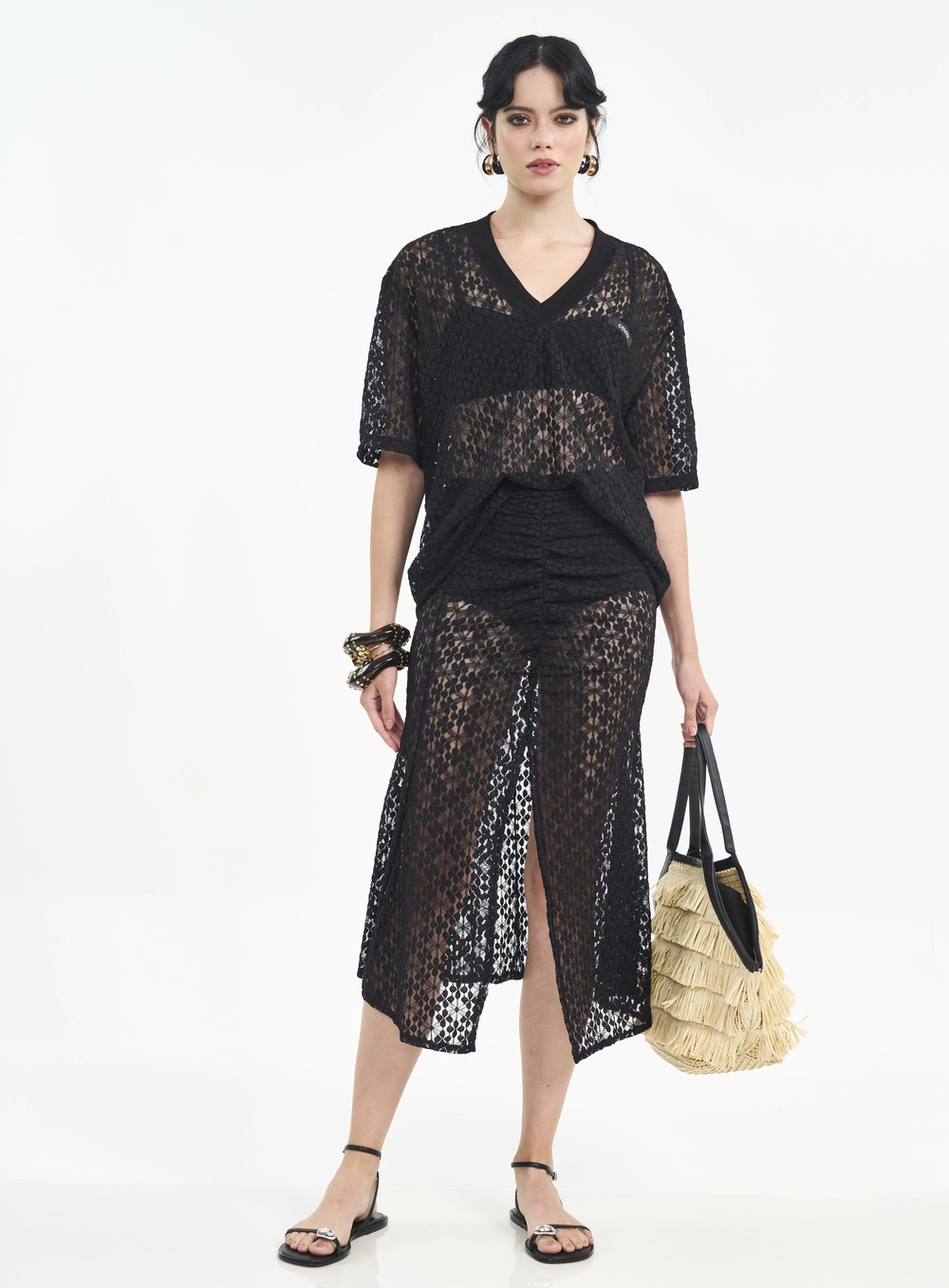 Camiseta Loose De Renda Feminina Preto