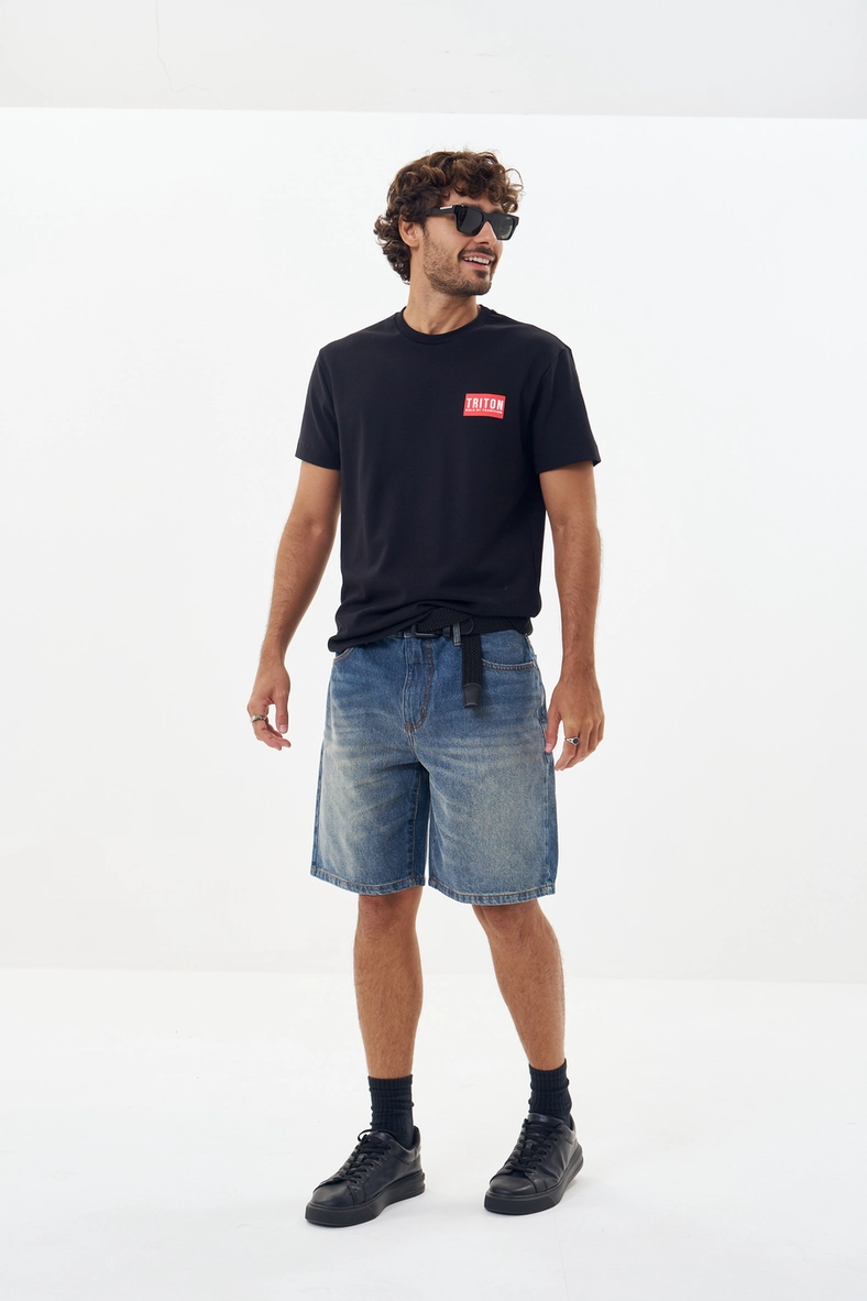 Camiseta Masculina Com Detalhes Preto 4