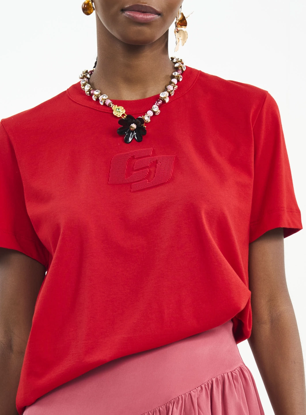 Camiseta Com Logo Em Relevo Vermelho