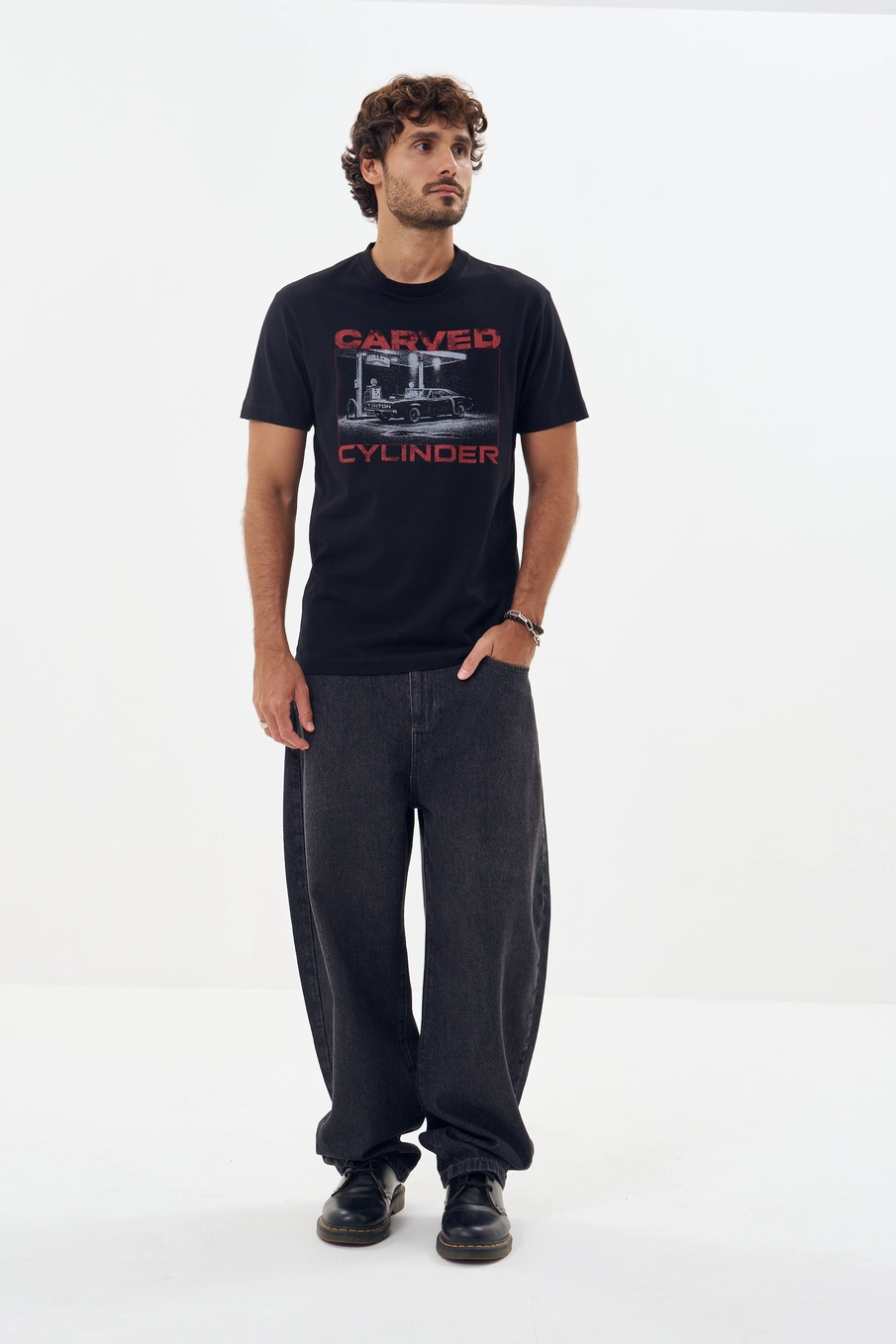 Camiseta Masculina Com Estampa Frontal Preto 4