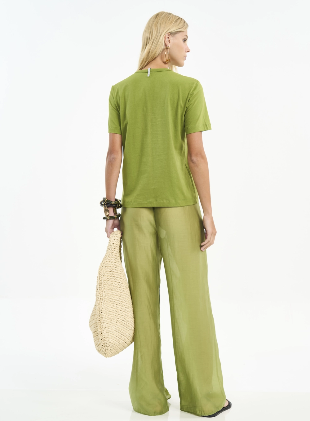 Camiseta Feminina Com Estampa E Decote Redondo Verde