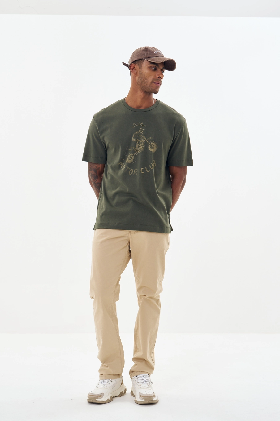 Camiseta Masculina Com Estampa Frontal Verde 4