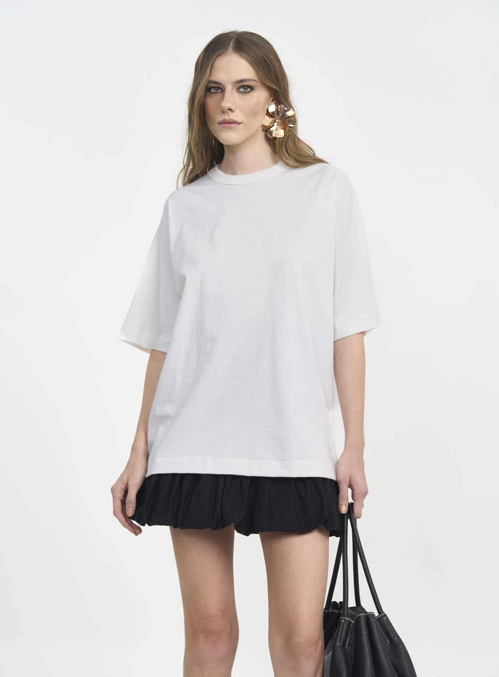 Camiseta Oversized Com Gola Em Ribana Off Shell