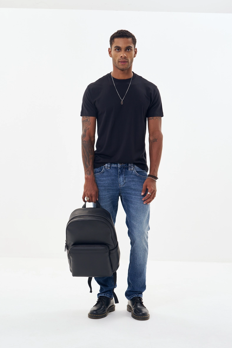 Camiseta Masculina Básica Preto 4