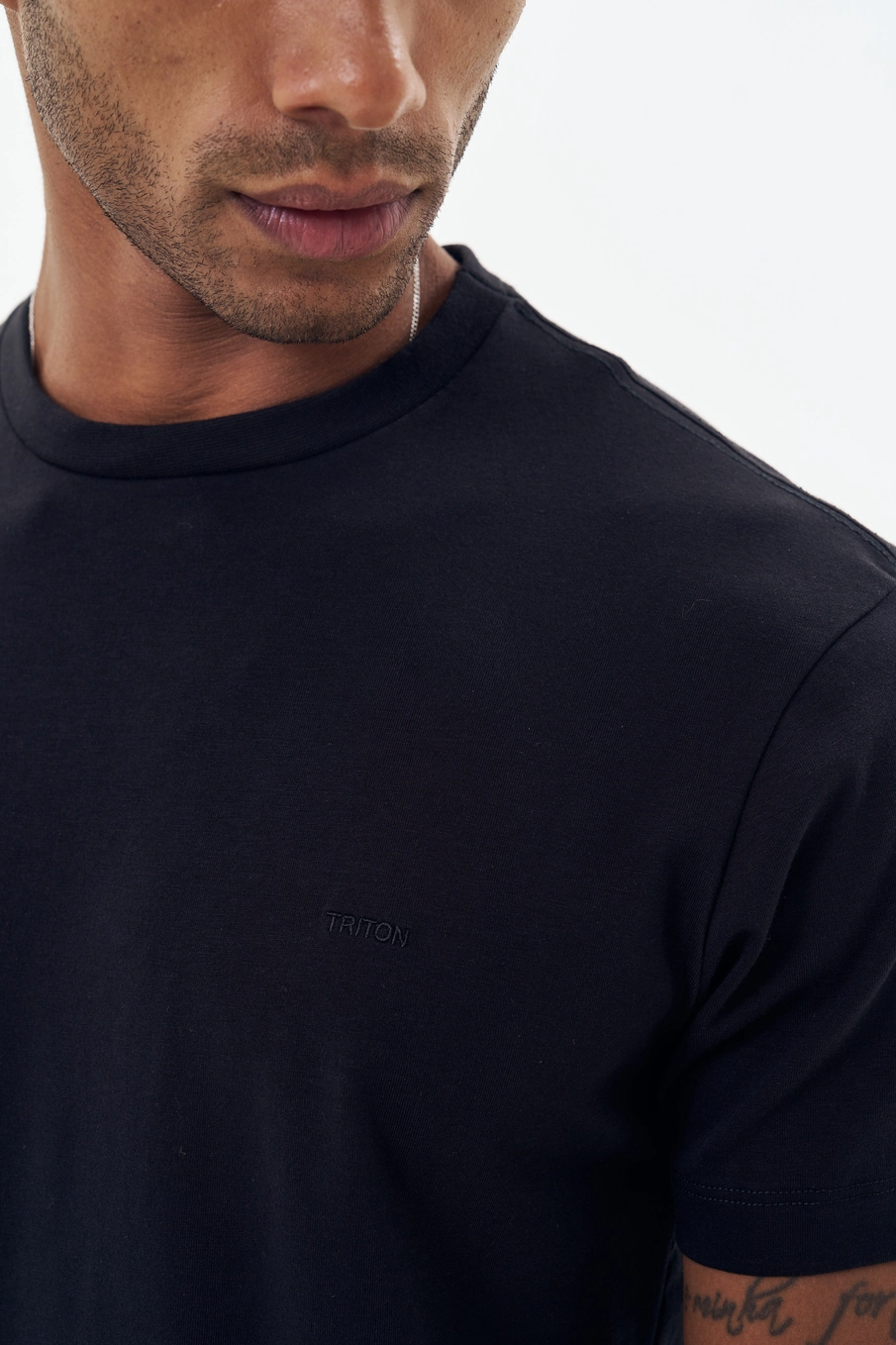 Camiseta Masculina Básica Preto 3
