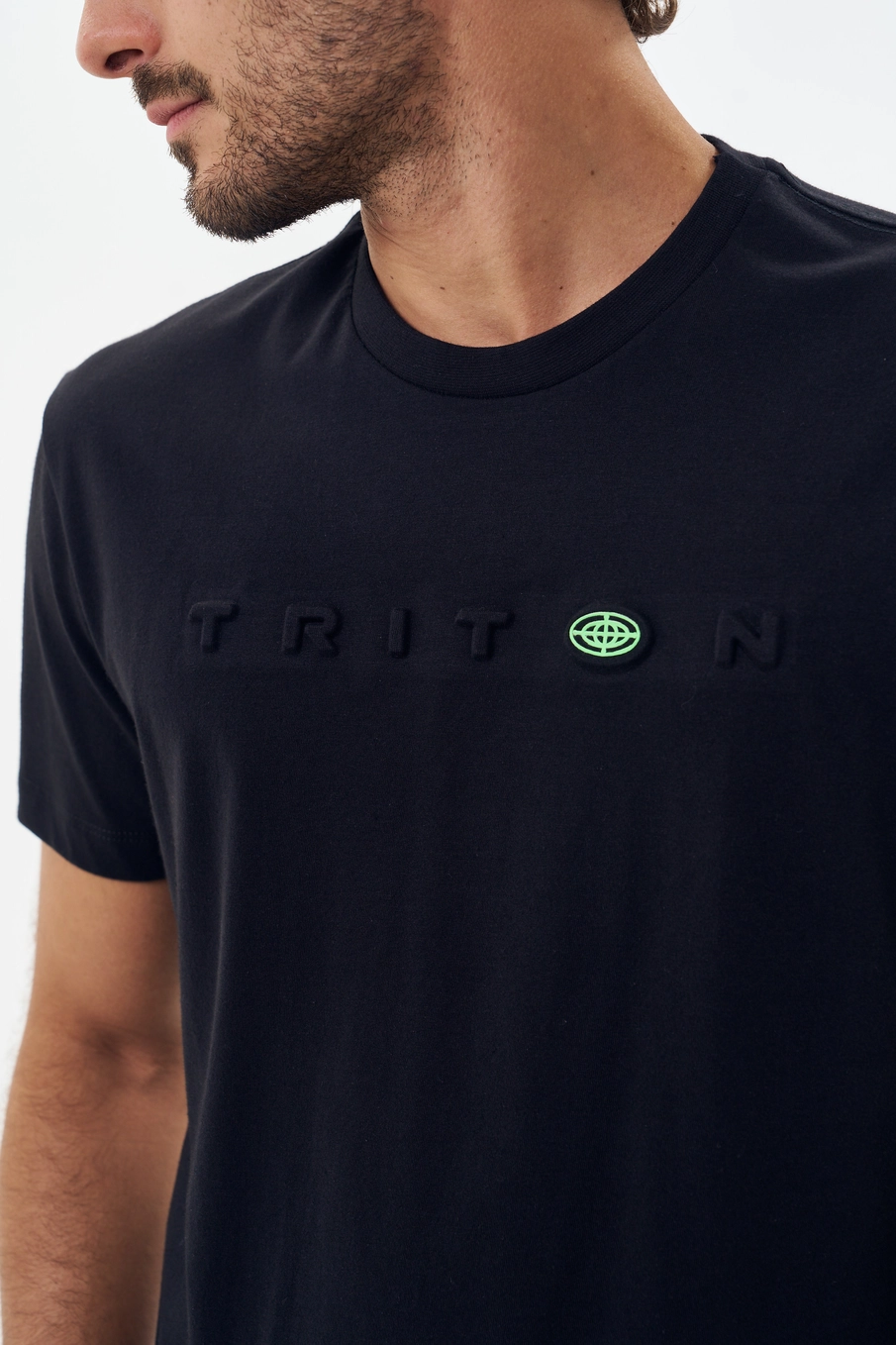 Camiseta Masculina Com Detalhes Preto 3