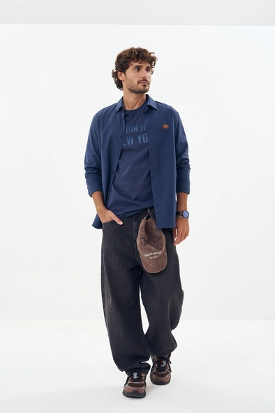 Camiseta Masculina Com Estampa Frontal