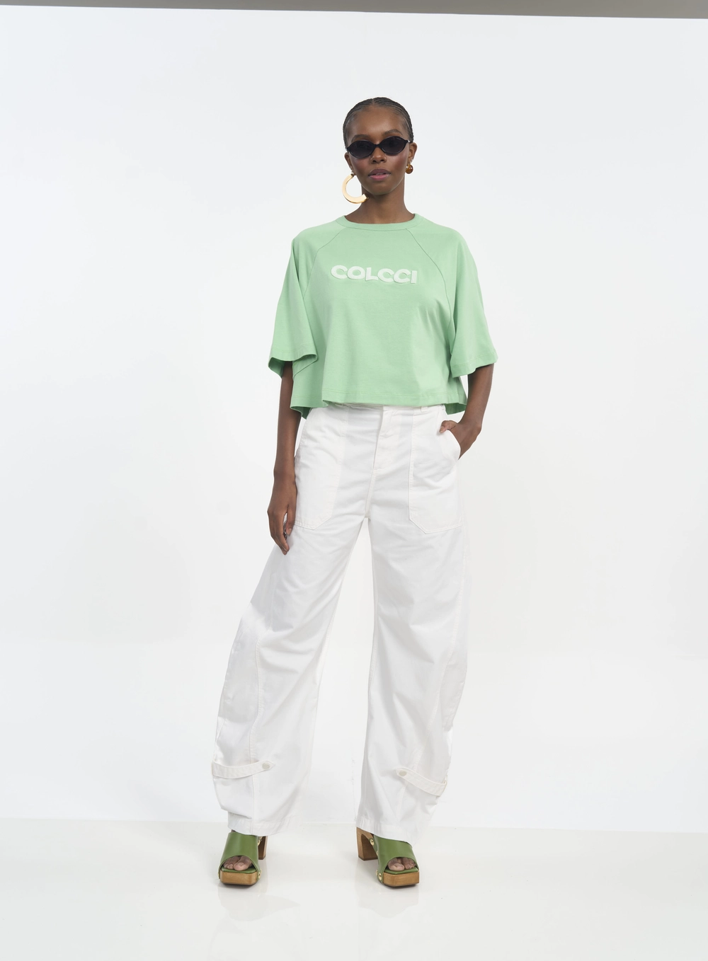 Camiseta Cropped Com Logo Em Relevo Verde Veggir