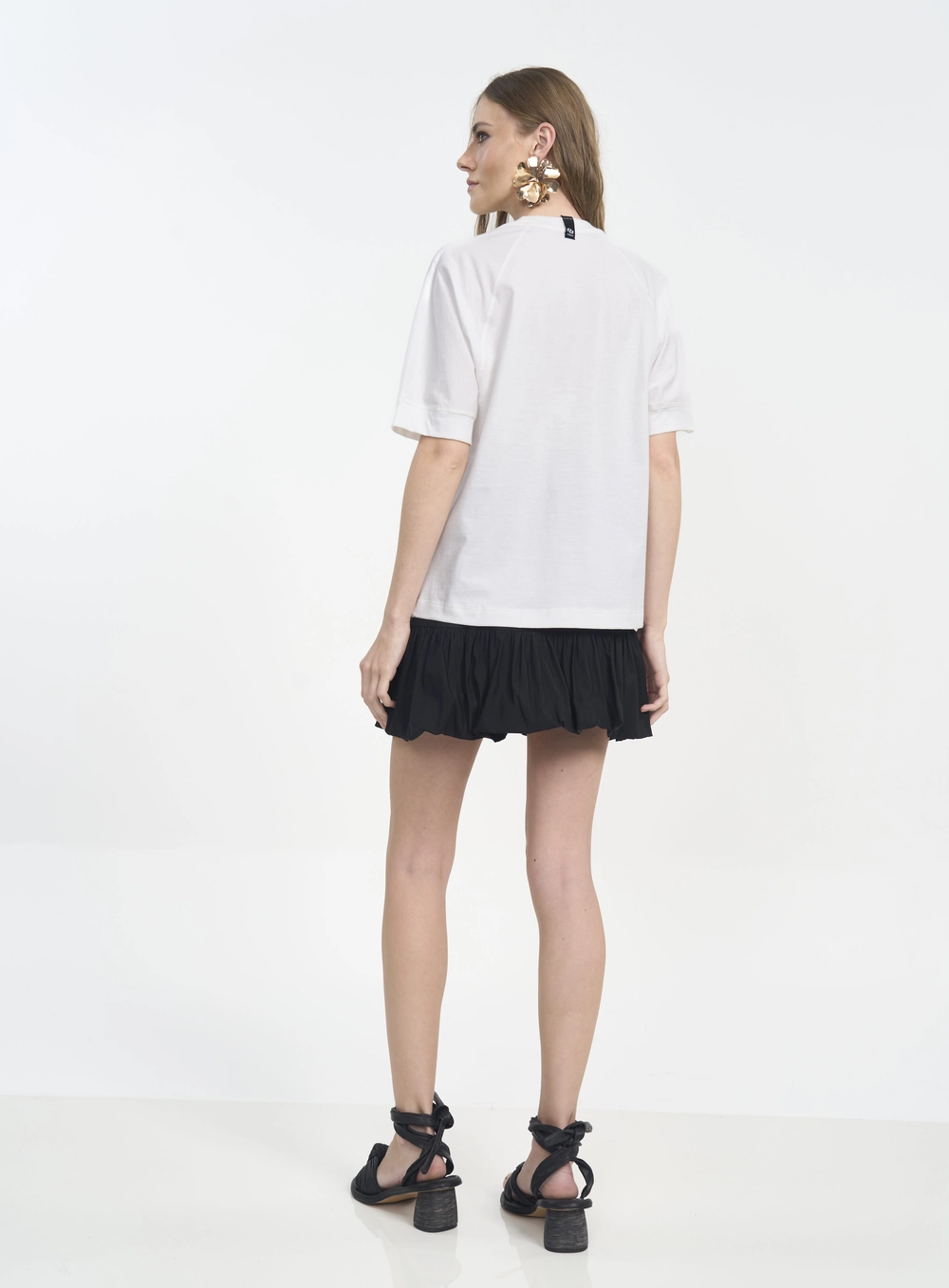Camiseta Feminina Com Estampa E Manga Raglan Off Shell