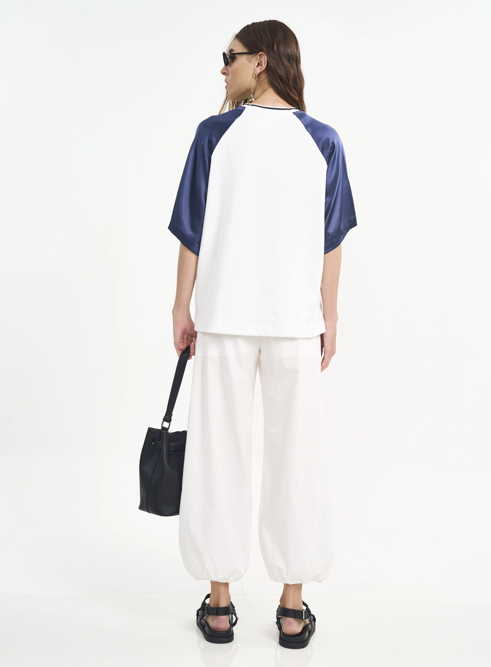 Camiseta Feminina Bicolor Com Estampa Off