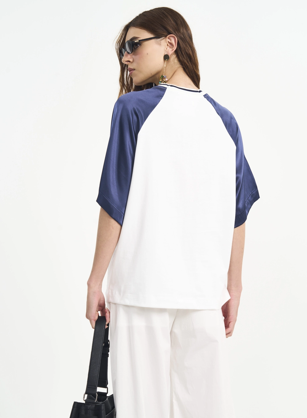 Camiseta Feminina Bicolor Com Estampa Off