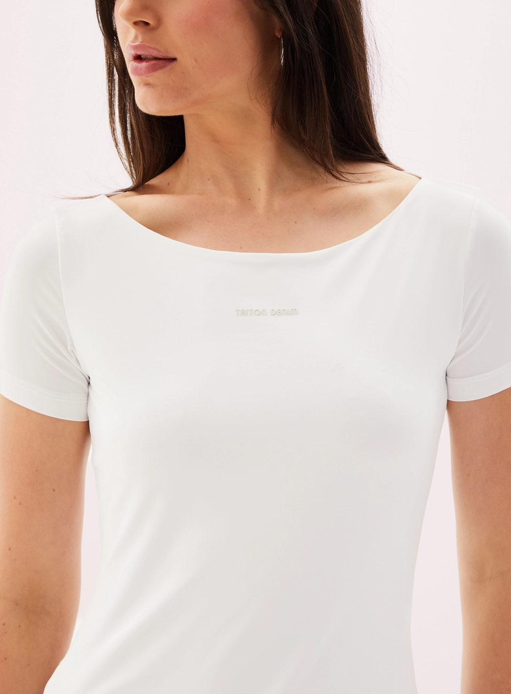 Blusa Feminina Com Decote Canoa Off Shell 3