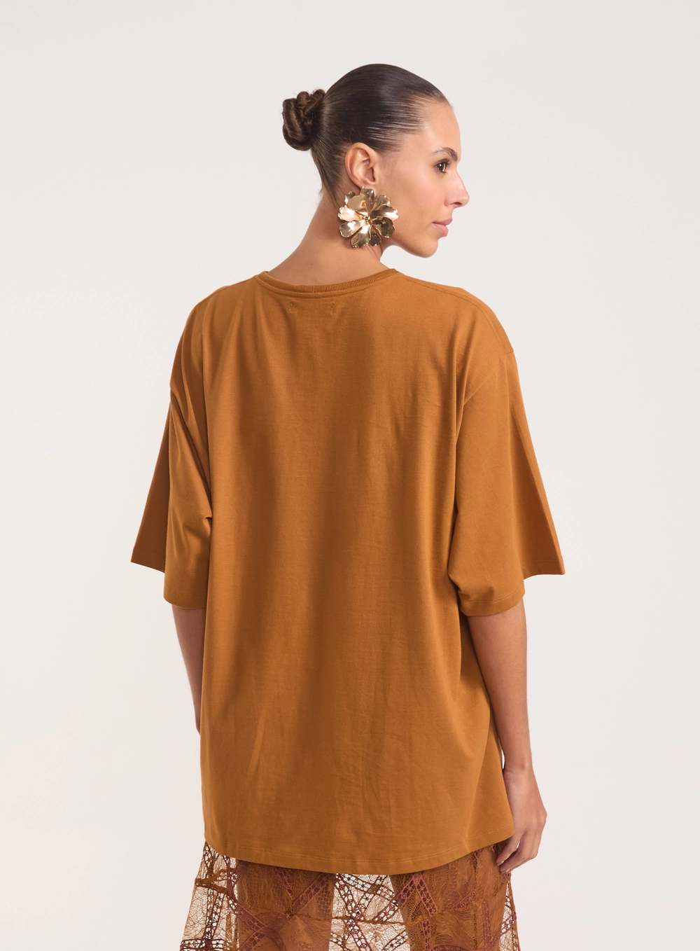 Camiseta Oversized Com Estampa Mediterranean Marrom