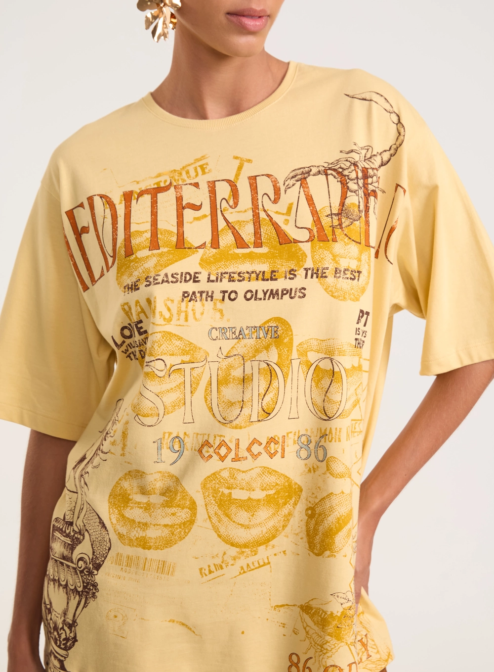 Camiseta Oversized Com Estampa Amarelo