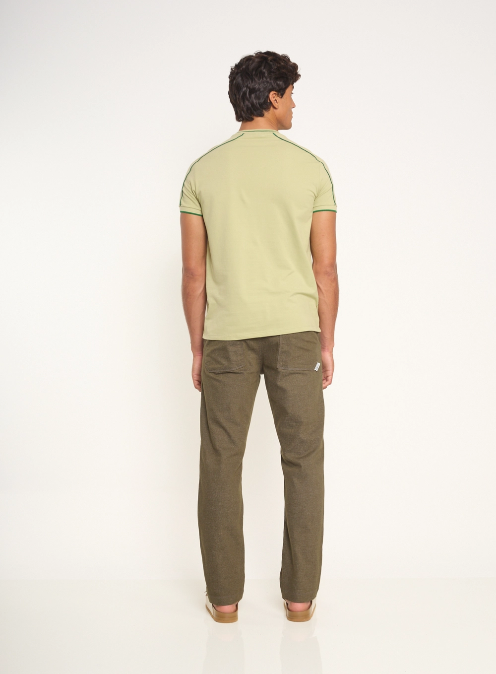 Camiseta Masculina Com Vivo Contrastante Bege