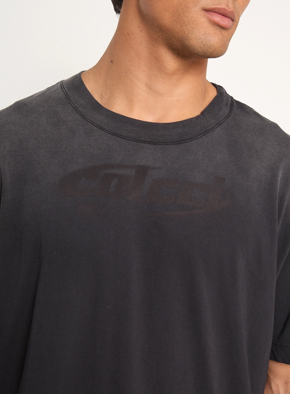 Camiseta Masculina Oversized Com Efeito Estonado Preto