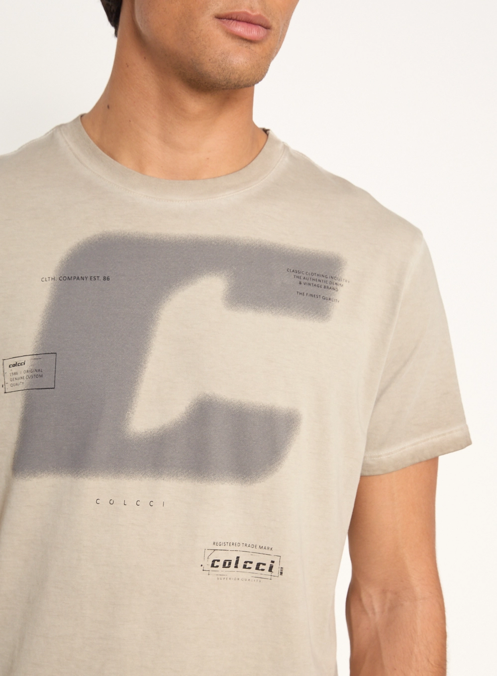 Camiseta Masculina Com Estampa E Efeito Estonado Bege